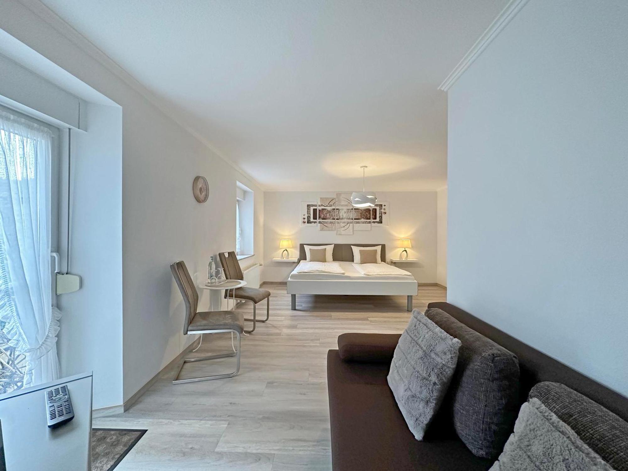 Gast Und Weinhof Beim Schneemann Hotel Valwig Exterior photo