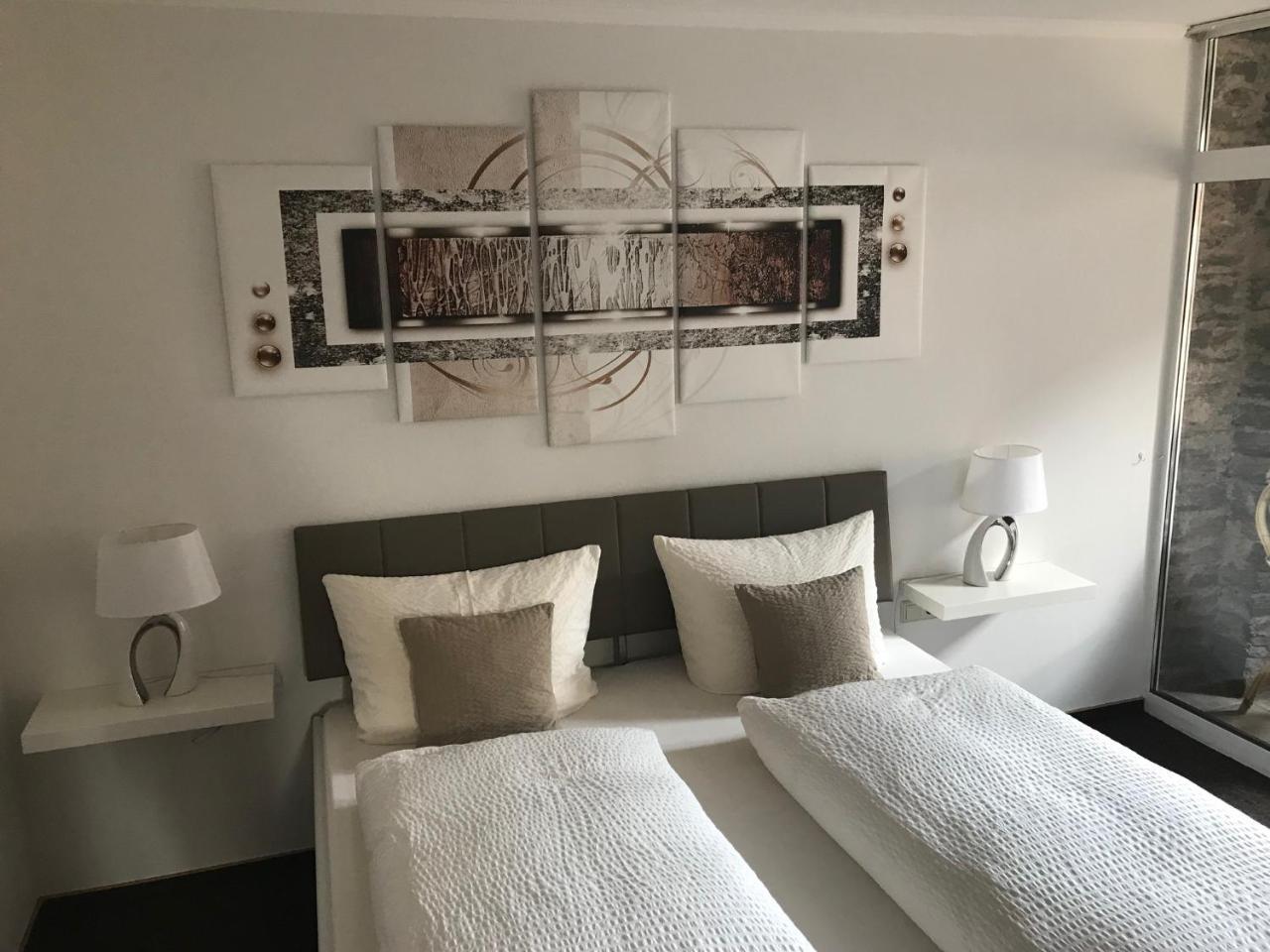 Gast Und Weinhof Beim Schneemann Hotel Valwig Exterior photo